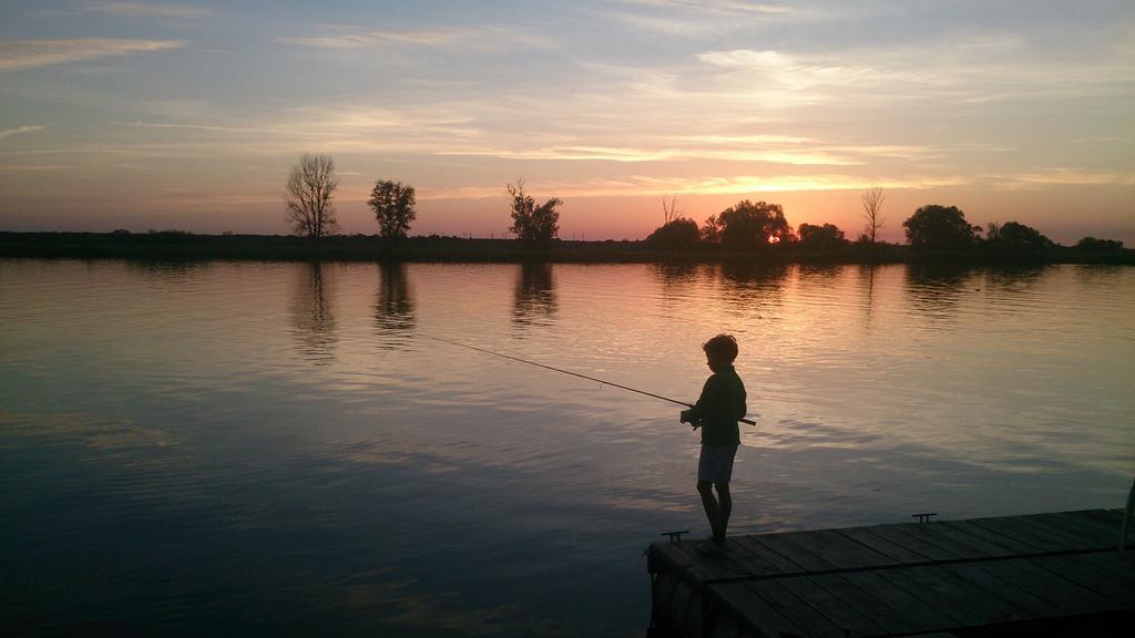 Pokoje Goscinne Aga Widuchowa Buitenkant foto